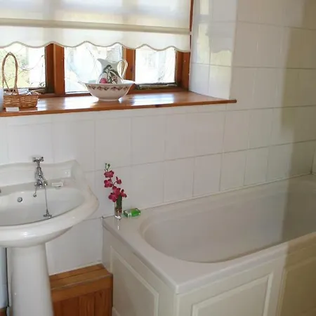 Barn Cottage - Farm Park Stay With Hot Tub Swansea Exterior photo
